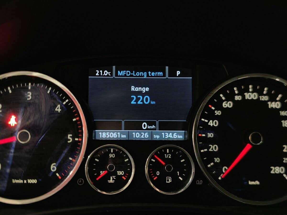 Volkswagen Touareg с пробегом — 2010 год. Фото: #15