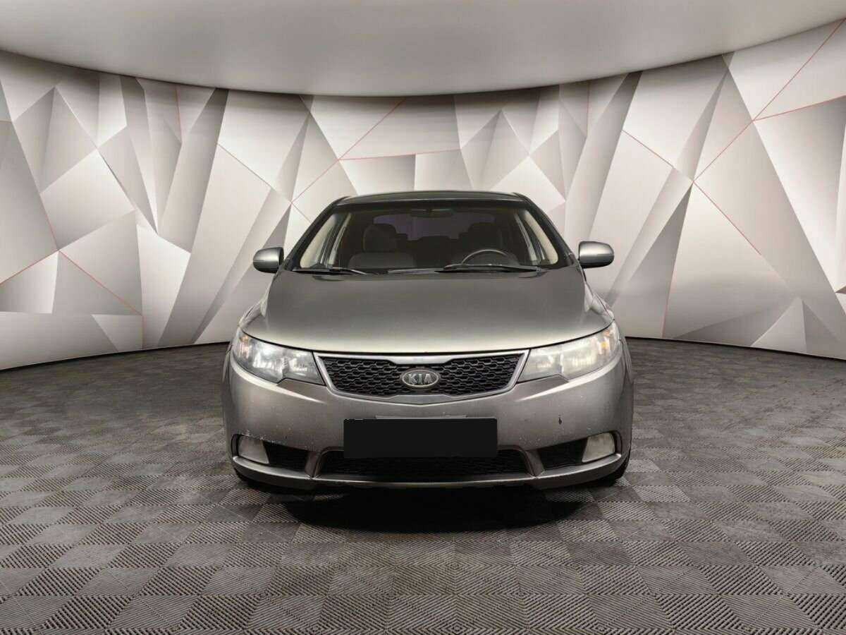 Kia Cerato с пробегом — 2010 год. Фото: #6