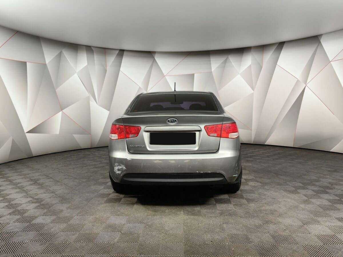 Kia Cerato с пробегом — 2010 год. Фото: #7