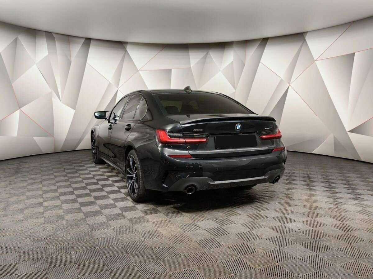 BMW 3 серии с пробегом — 2020 год. Фото: #2