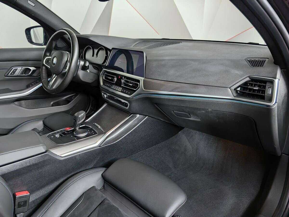 BMW 3 серии с пробегом — 2020 год. Фото: #6