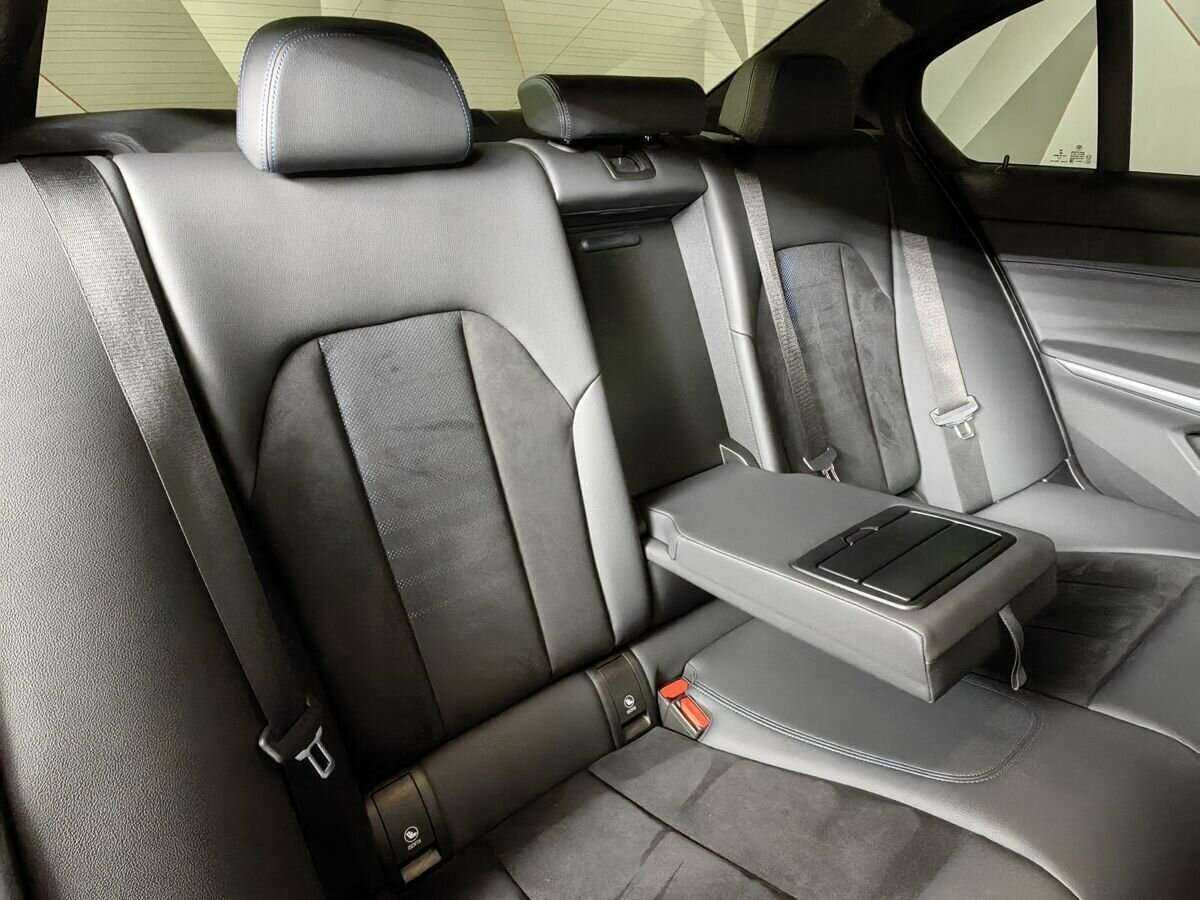 BMW 3 серии с пробегом — 2020 год. Фото: #10