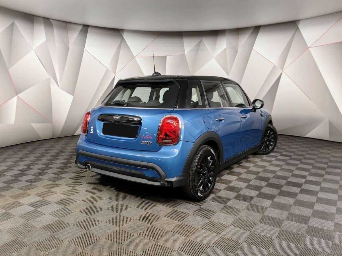 Mini Hatch с пробегом — 2021 год. Фото: #1