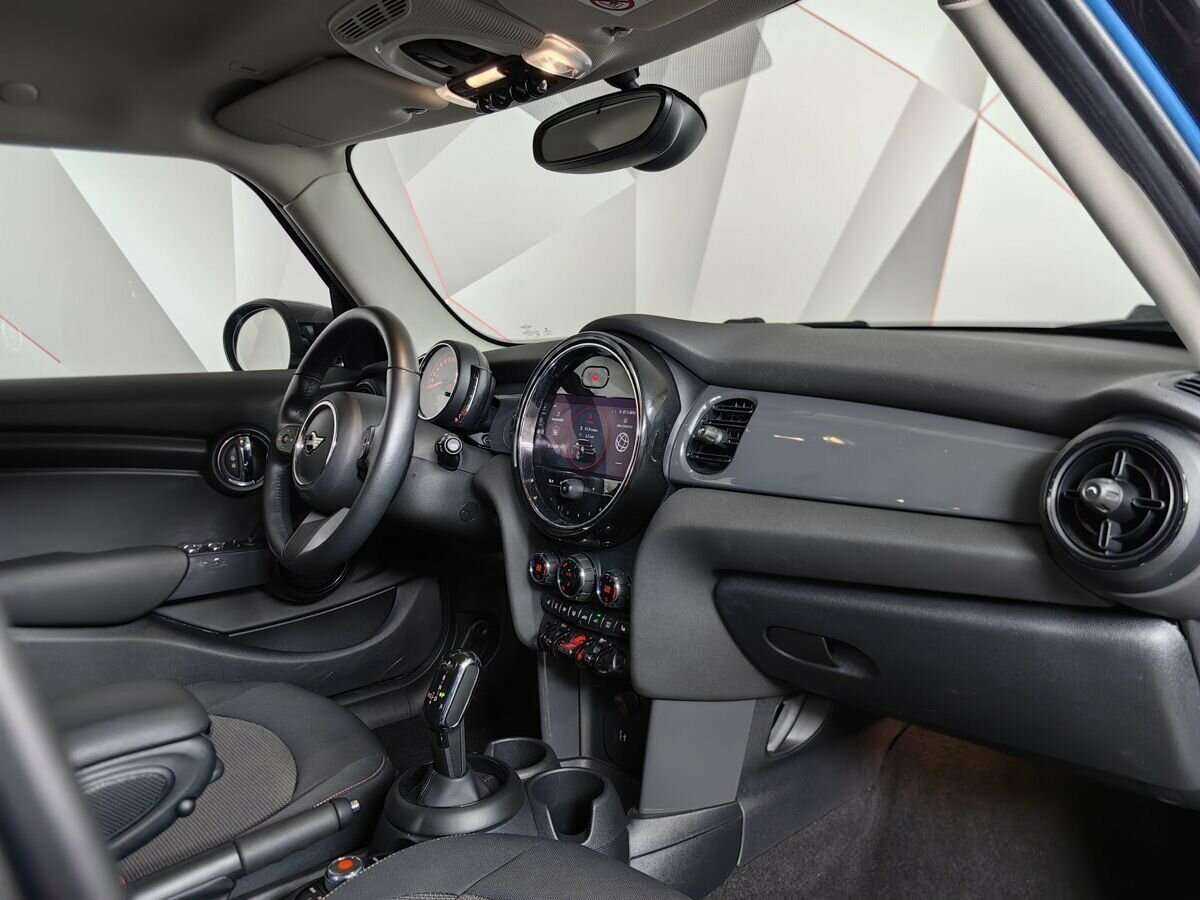 Mini Hatch с пробегом — 2021 год. Фото: #8