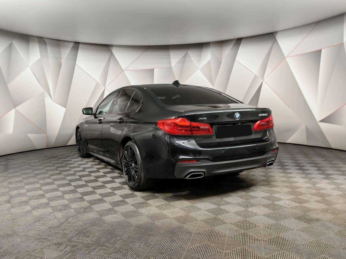 BMW 5 серии с пробегом — 2018 год. Фото: #3