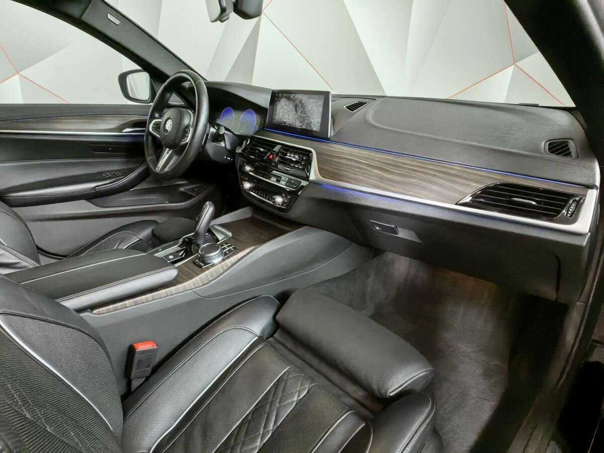 BMW 5 серии с пробегом — 2018 год. Фото: #8