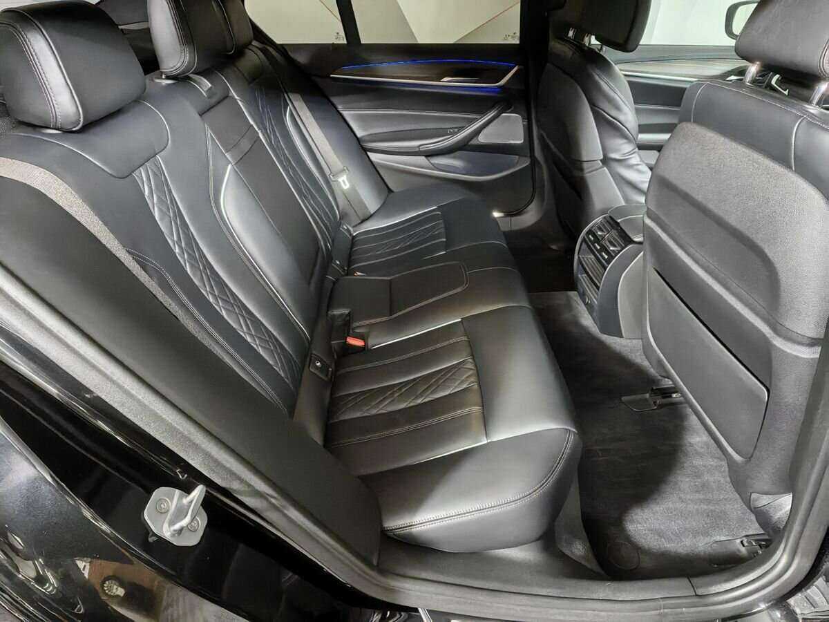 BMW 5 серии с пробегом — 2018 год. Фото: #11