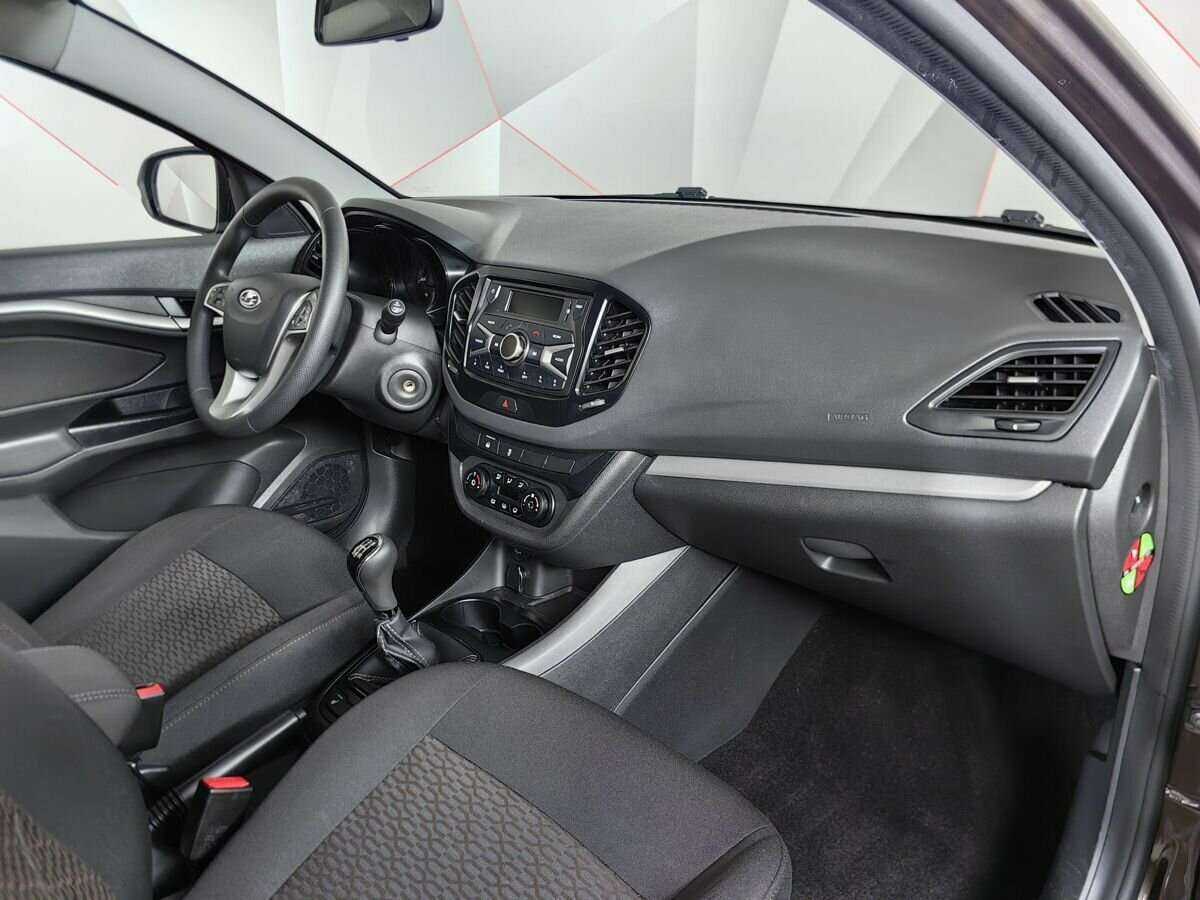 Lada (ВАЗ) Vesta с пробегом — 2021 год. Фото: #8