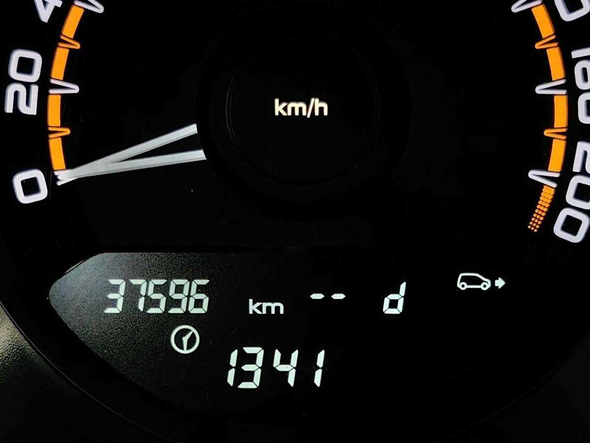 Lada (ВАЗ) Vesta с пробегом — 2021 год. Фото: #15