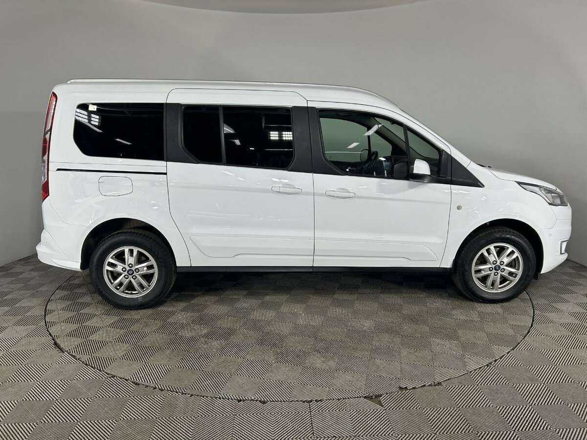 Ford Tourneo Connect с пробегом — 2019 год. Фото: #3