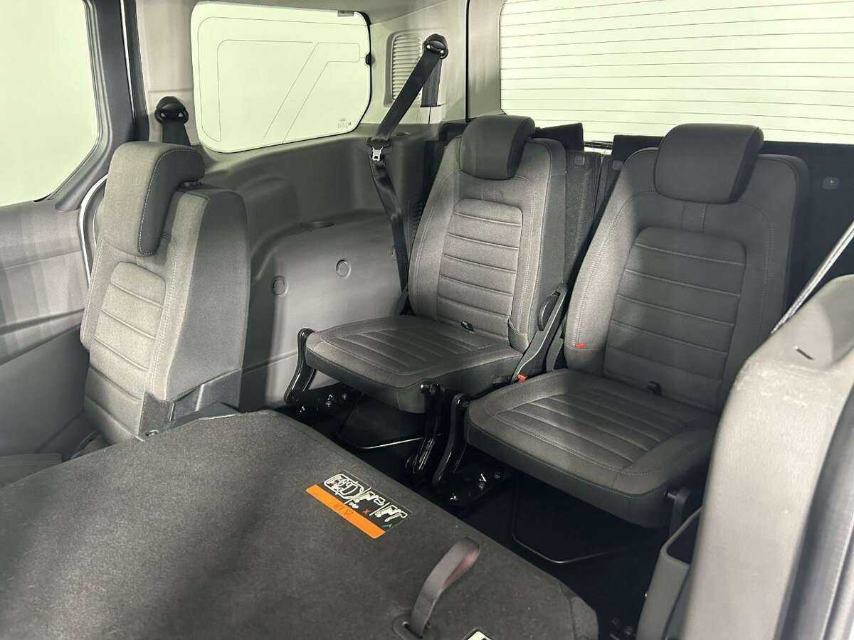 Ford Tourneo Connect с пробегом — 2019 год. Фото: #18