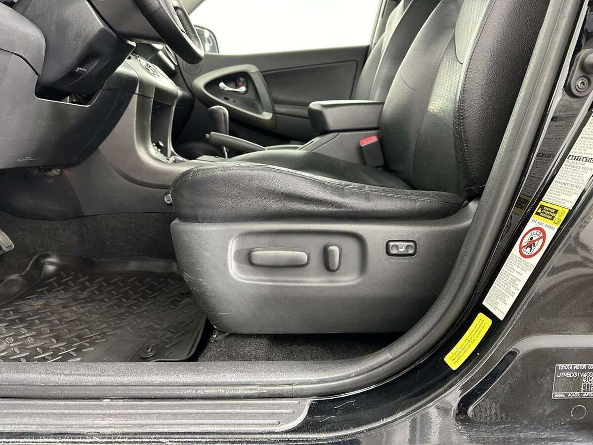 Toyota RAV4 с пробегом — 2009 год. Фото: #8