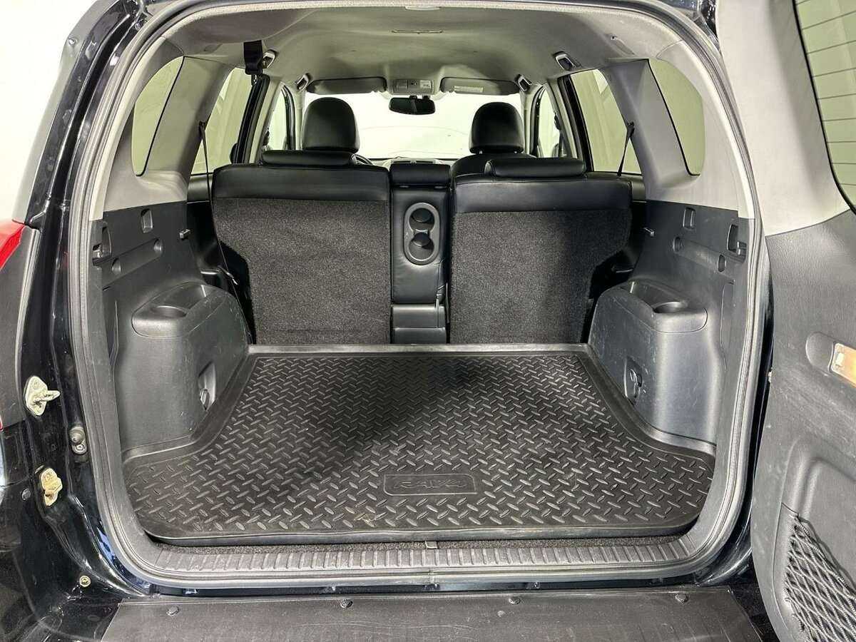 Toyota RAV4 с пробегом — 2009 год. Фото: #16