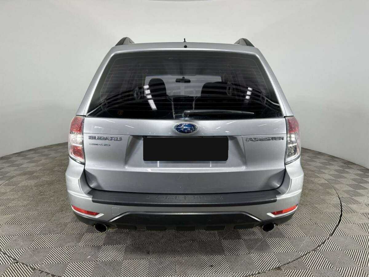 Subaru Forester с пробегом — 2011 год. Фото: #2