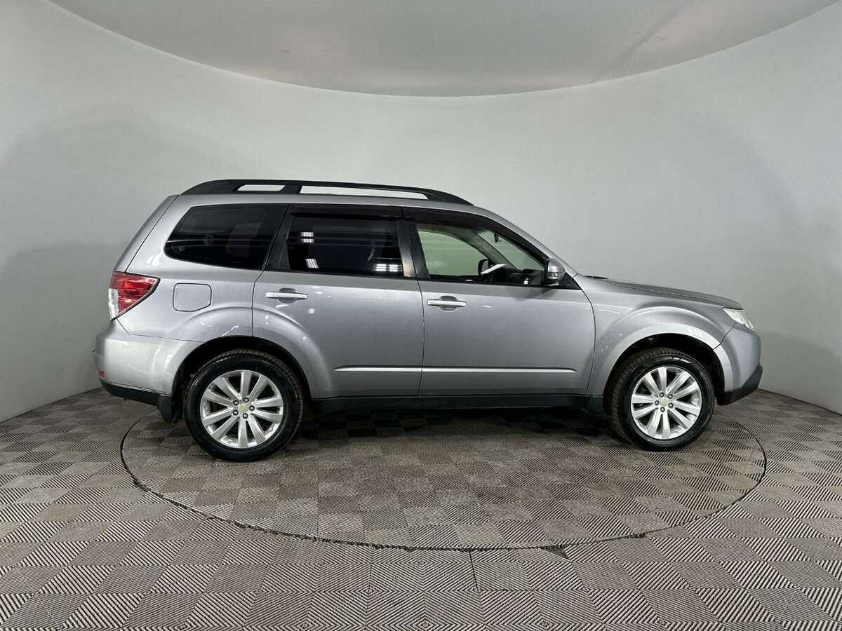 Subaru Forester с пробегом — 2011 год. Фото: #3