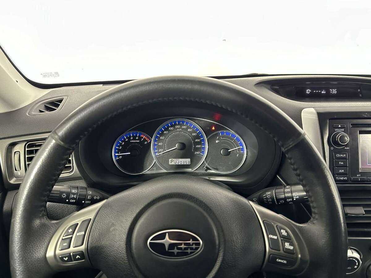 Subaru Forester с пробегом — 2011 год. Фото: #10