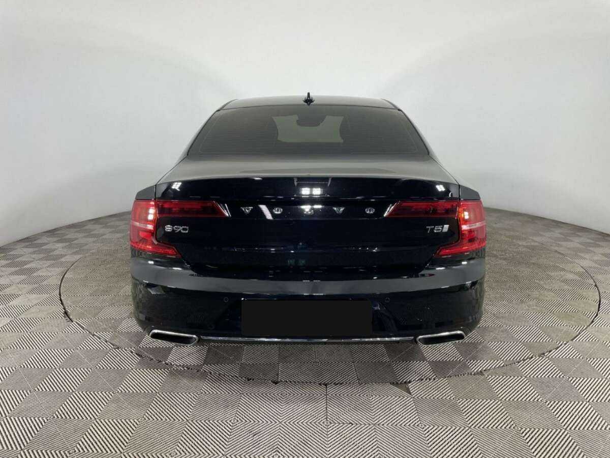 Volvo S90 с пробегом — 2017 год. Фото: #2