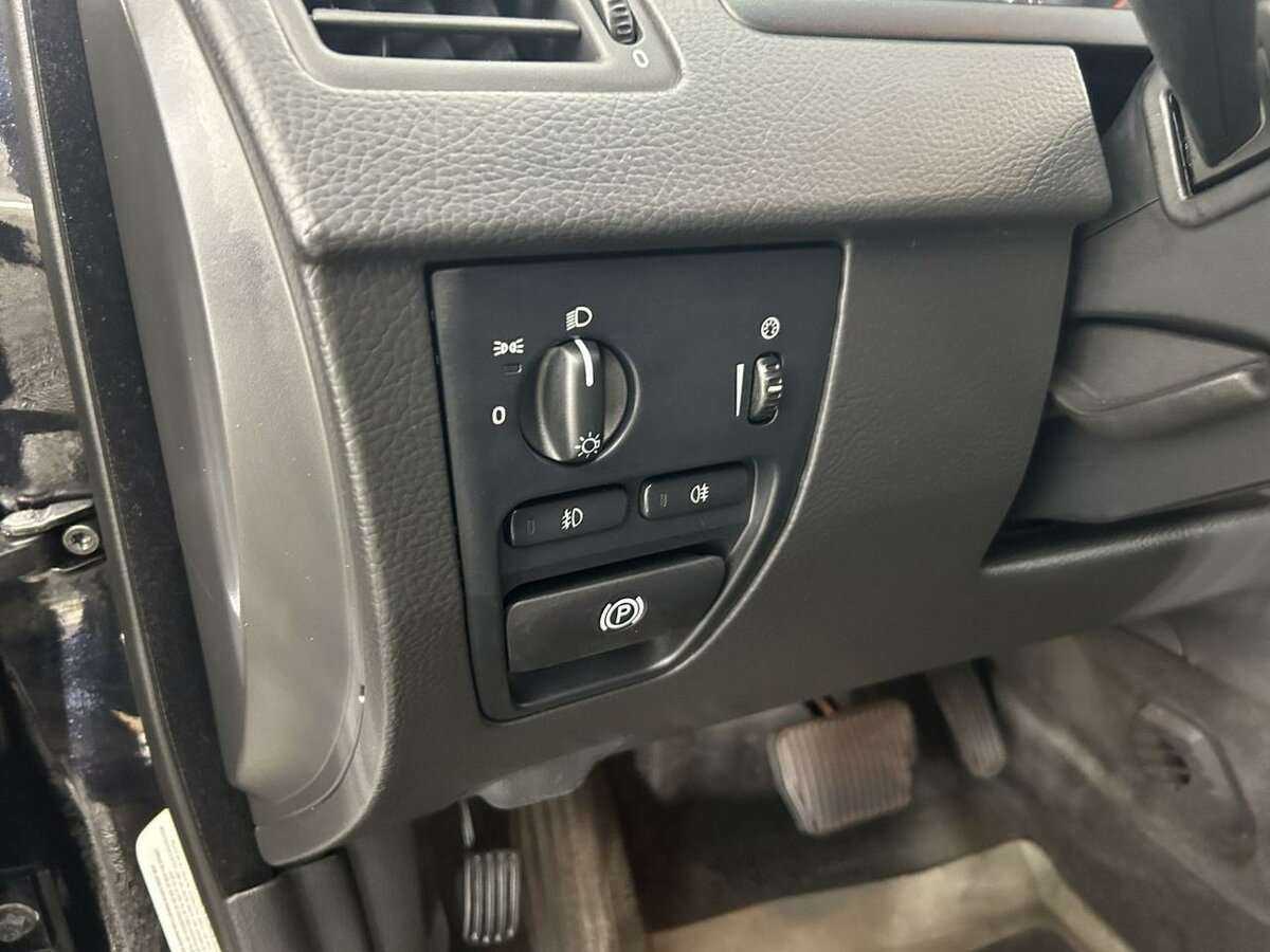 Volvo XC90 с пробегом — 2006 год. Фото: #7