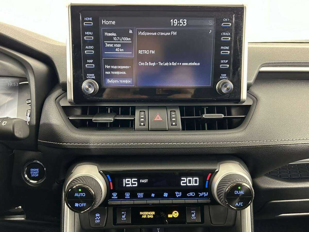 Toyota RAV4 с пробегом — 2022 год. Фото: #11