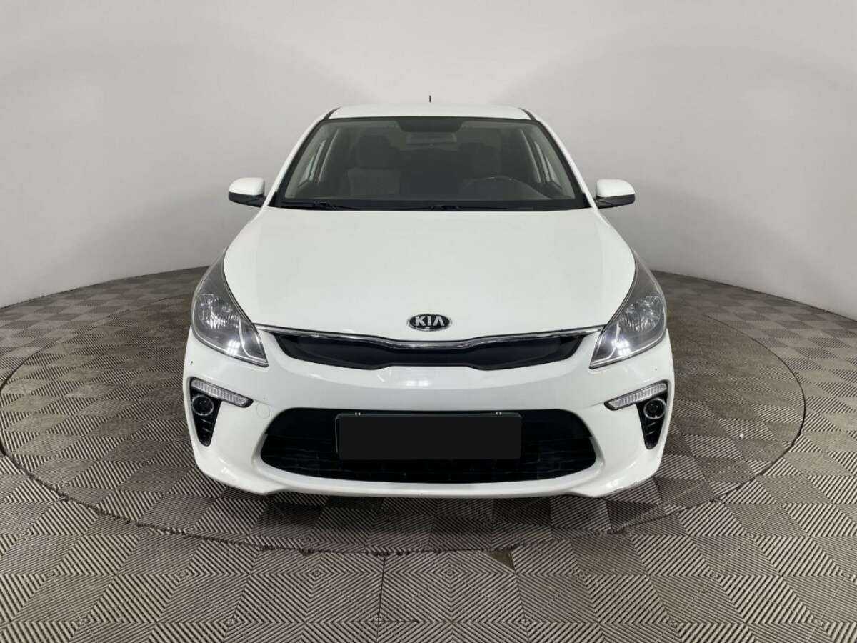 Kia Rio с пробегом — 2018 год. Фото: #1