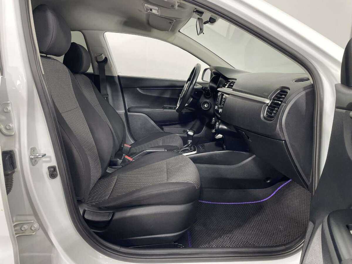 Kia Rio с пробегом — 2018 год. Фото: #13