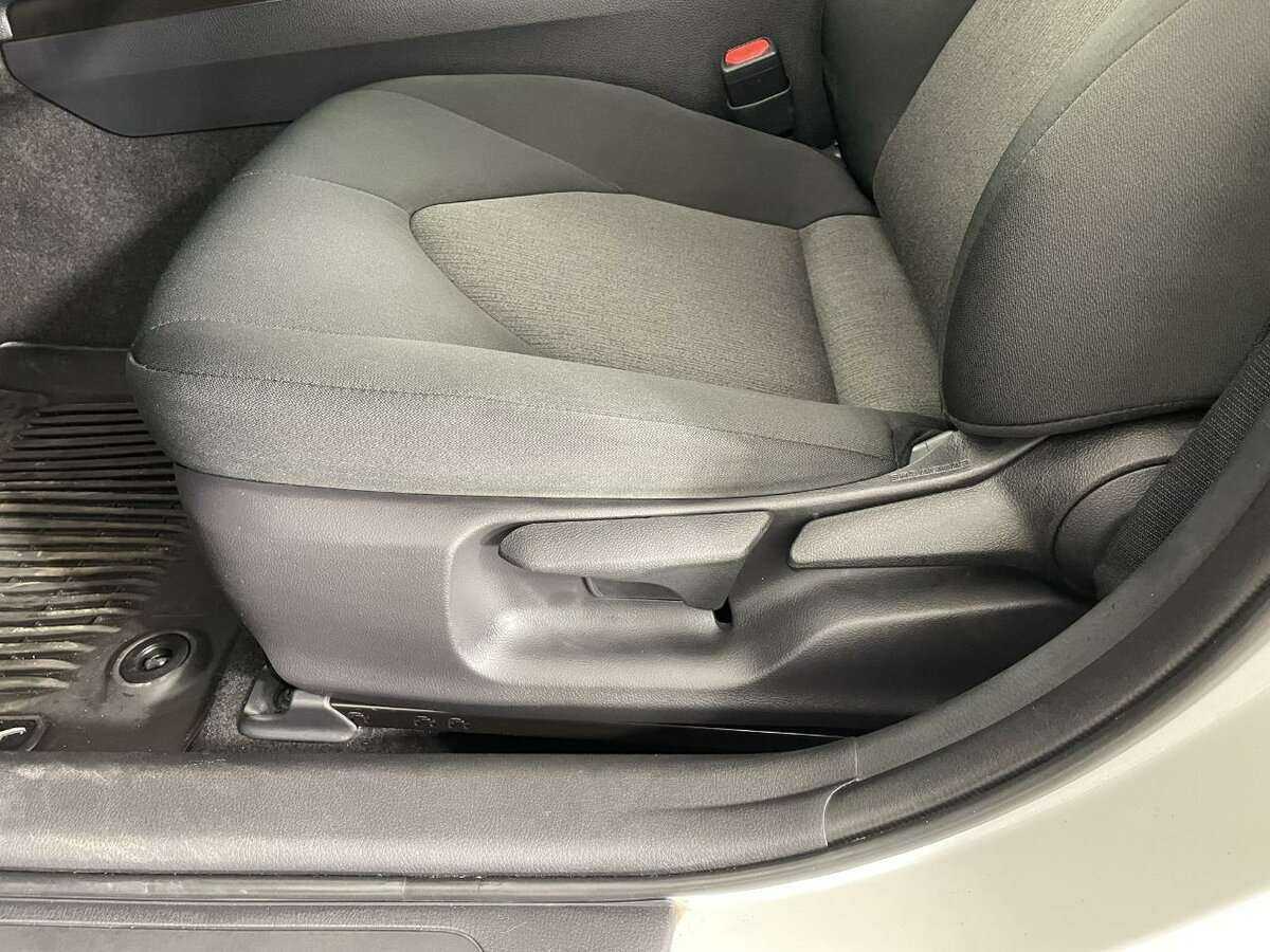 Toyota Camry с пробегом — 2021 год. Фото: #9