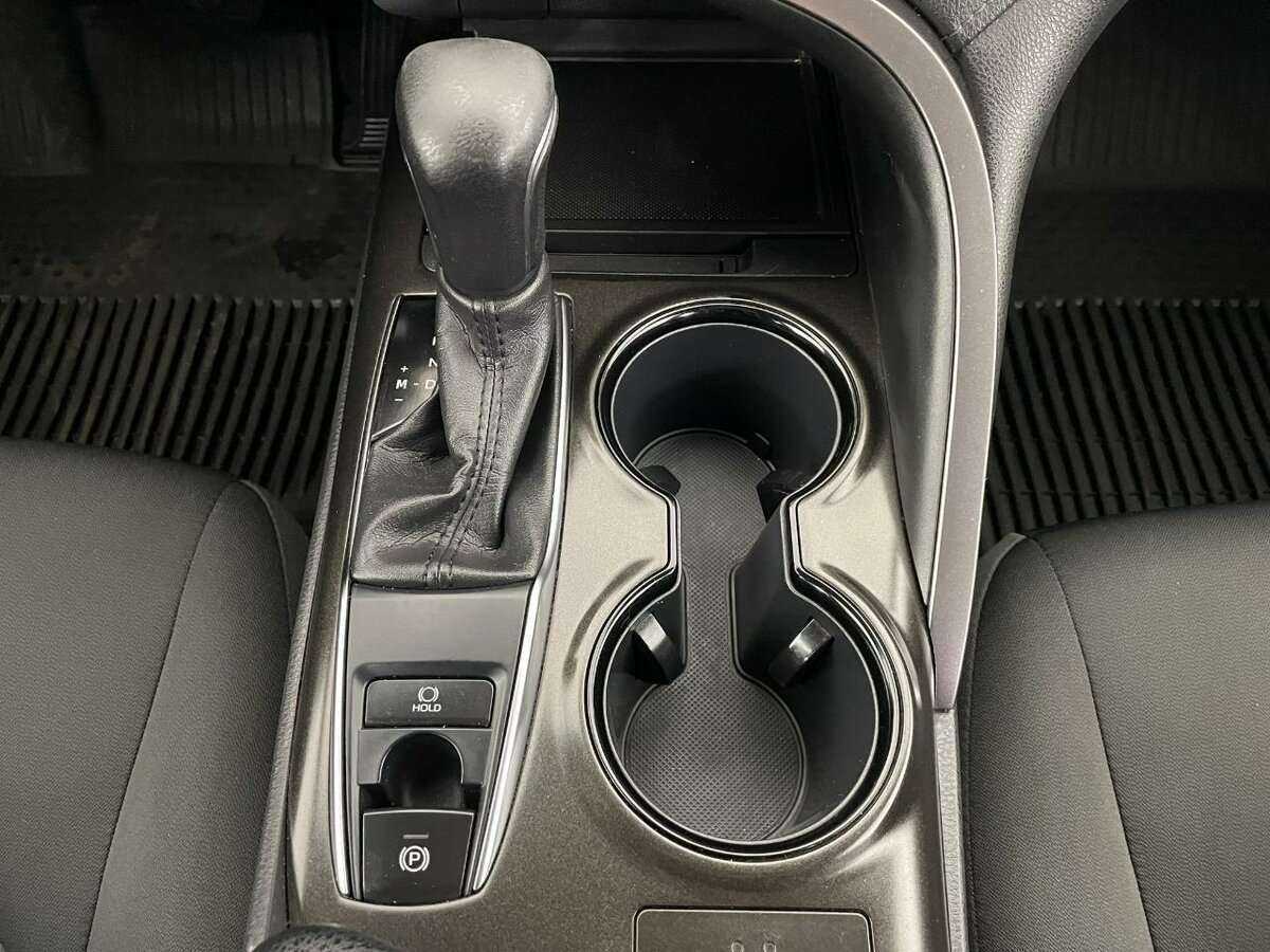 Toyota Camry с пробегом — 2021 год. Фото: #12