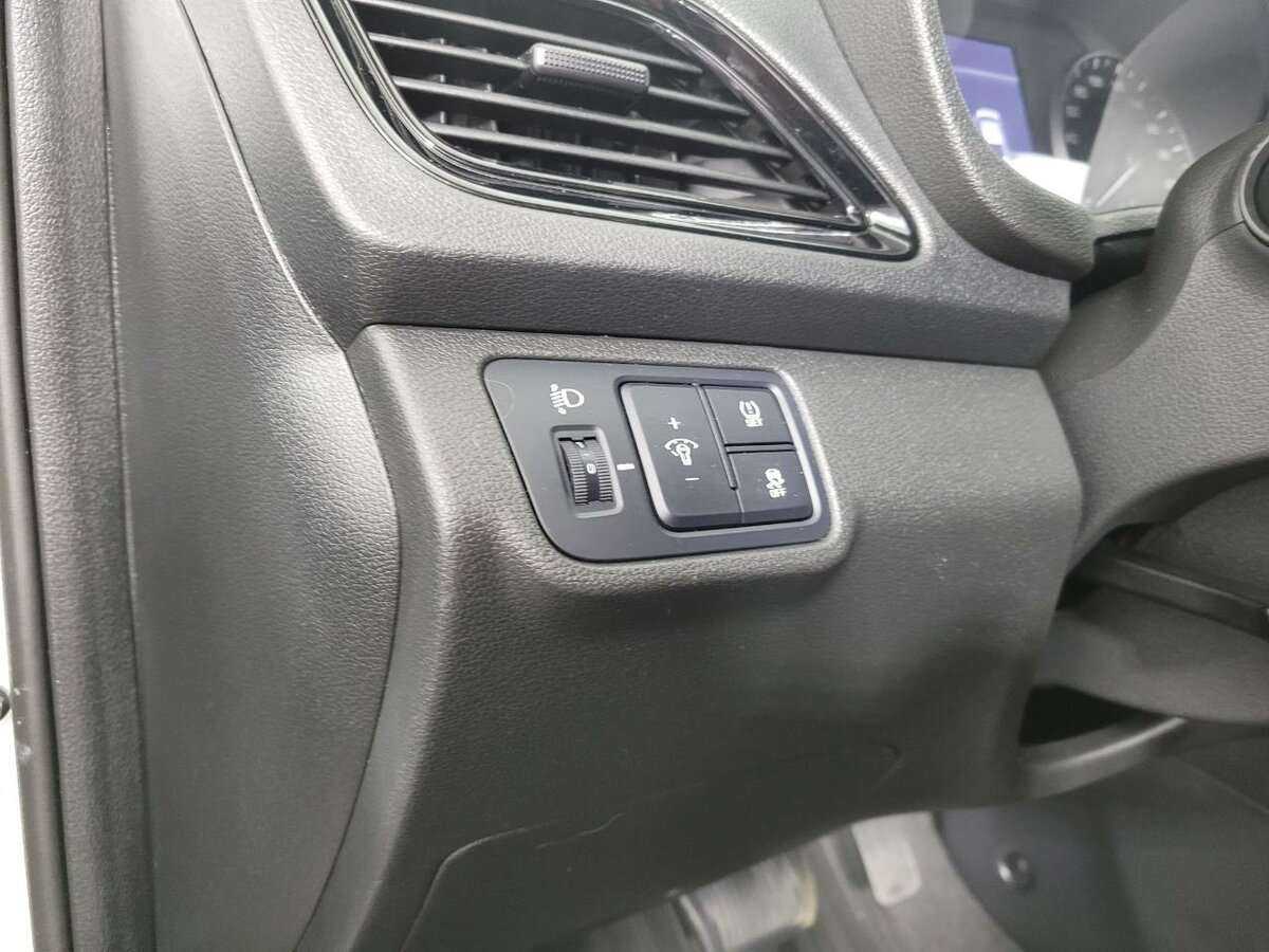 Hyundai Solaris с пробегом — 2021 год. Фото: #8