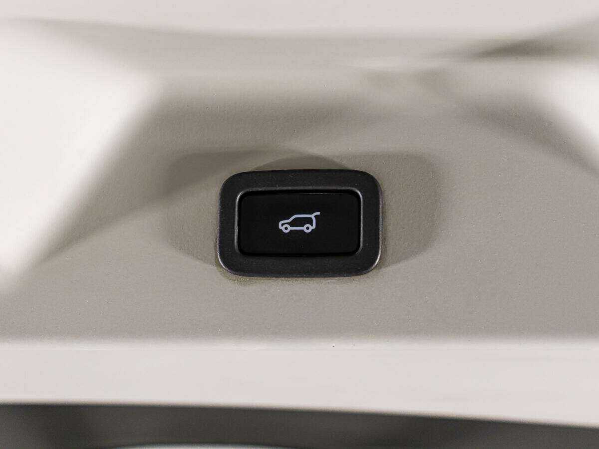 Land Rover Range Rover с пробегом — 2016 год. Фото: #16