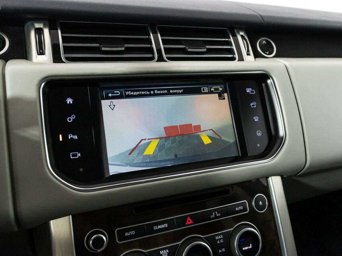 Land Rover Range Rover с пробегом — 2016 год. Фото: #19