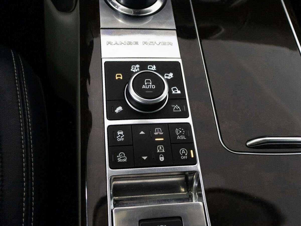 Land Rover Range Rover с пробегом — 2016 год. Фото: #20
