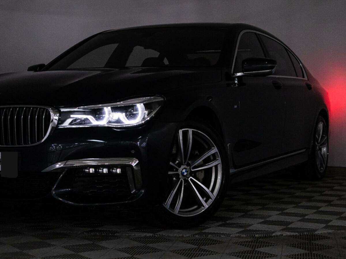BMW 7 серии с пробегом — 2018 год. Фото: #32