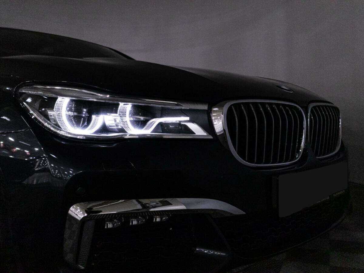 BMW 7 серии с пробегом — 2018 год. Фото: #36