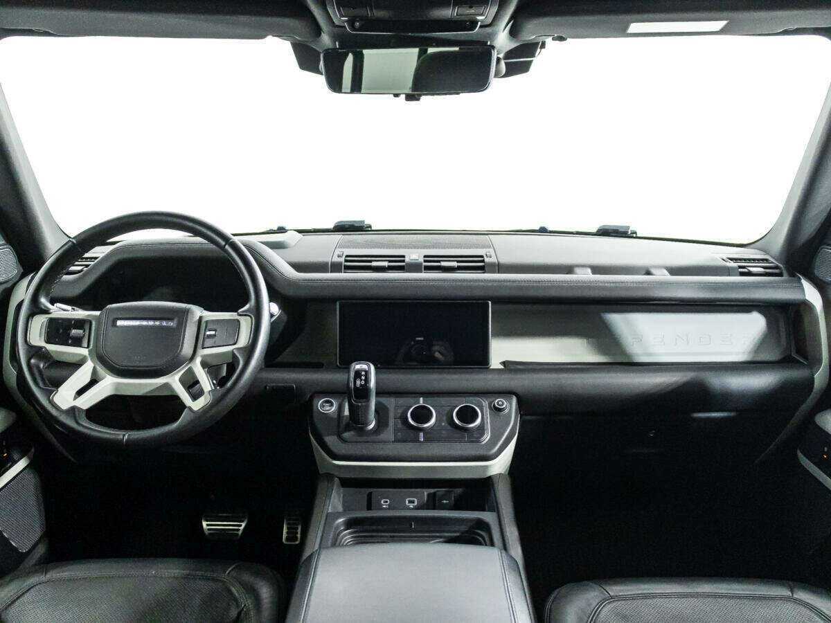 Land Rover Defender с пробегом — 2020 год. Фото: #11