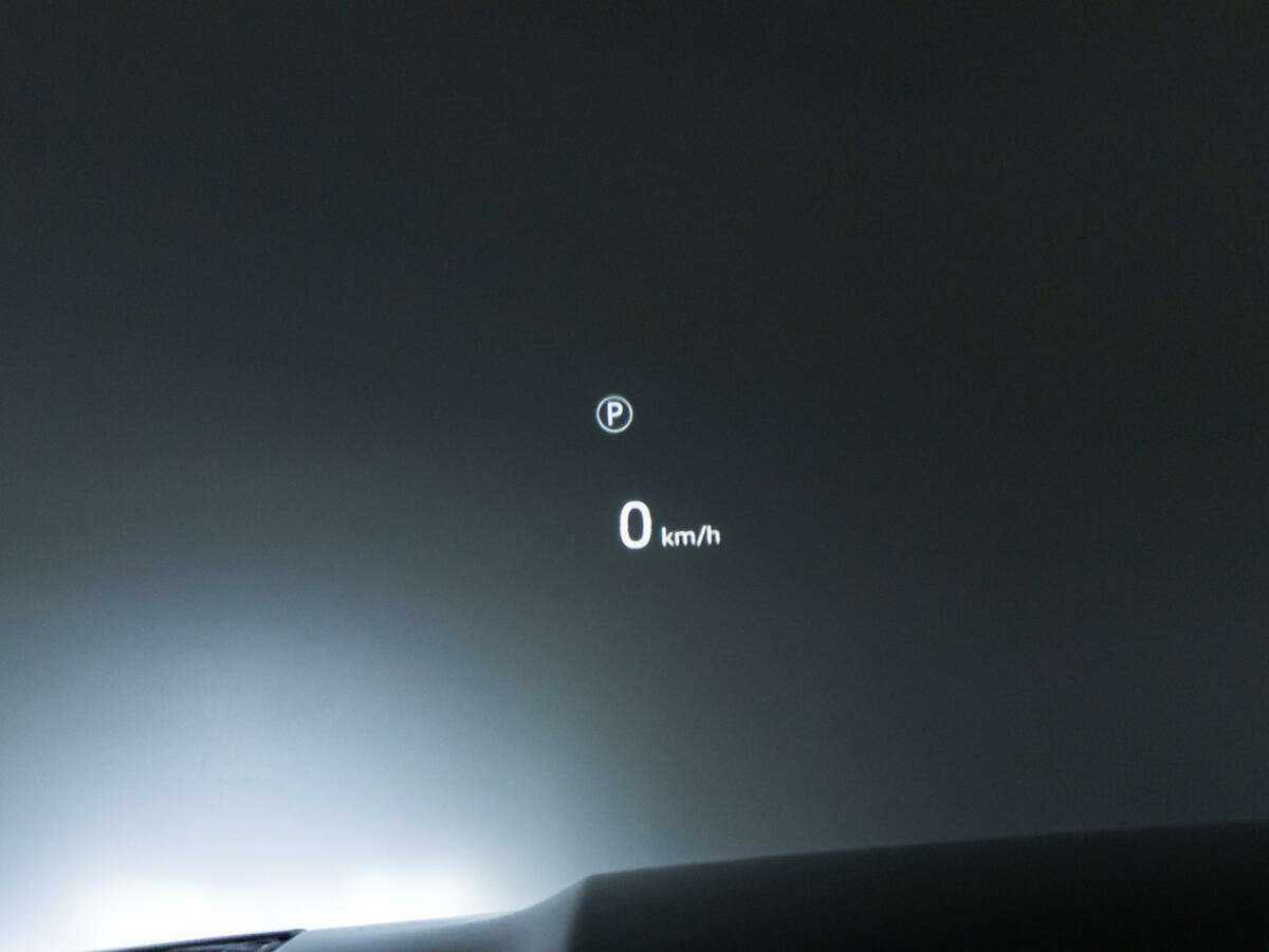 Land Rover Defender с пробегом — 2020 год. Фото: #17