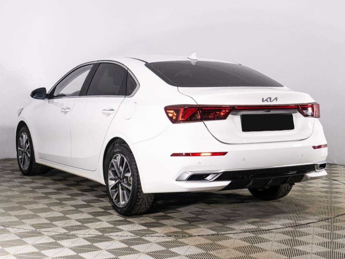 Kia K3 с пробегом — 2022 год. Фото: #6