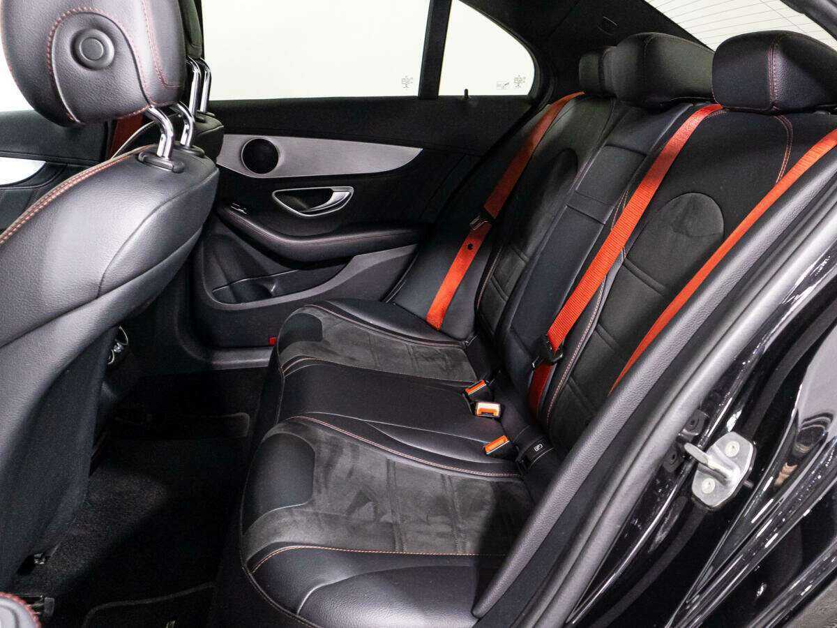 Mercedes-Benz C-Класс AMG с пробегом — 2019 год. Фото: #9