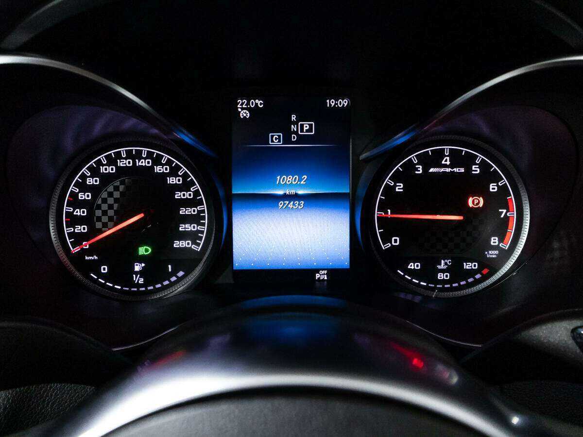 Mercedes-Benz C-Класс AMG с пробегом — 2019 год. Фото: #11