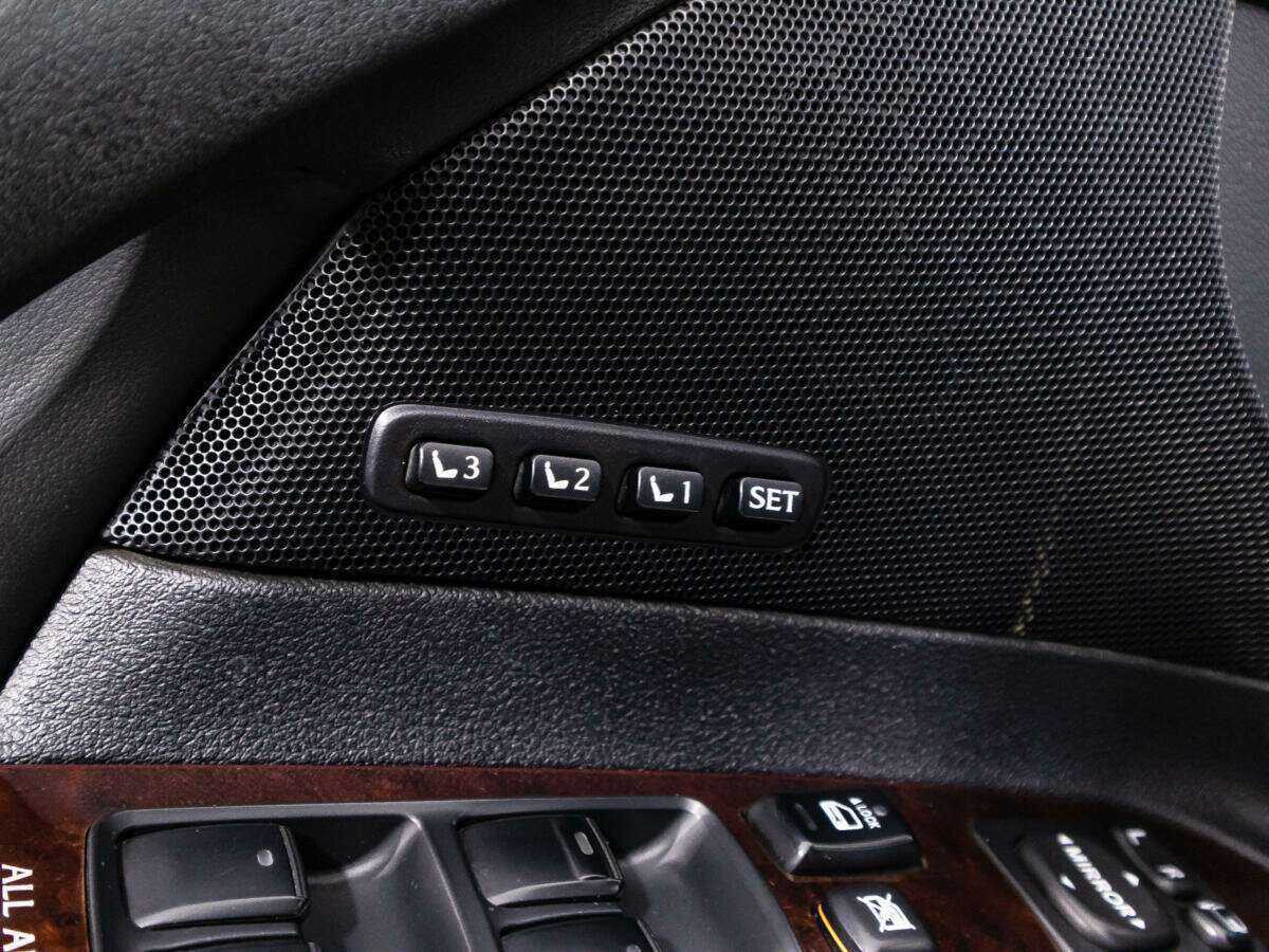 Lexus IS с пробегом — 2007 год. Фото: #15