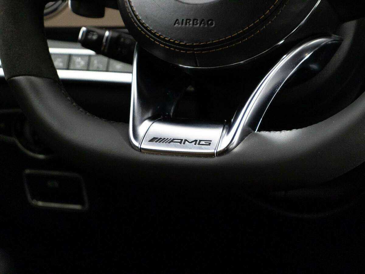 Mercedes-Benz S-Класс AMG с пробегом — 2015 год. Фото: #23