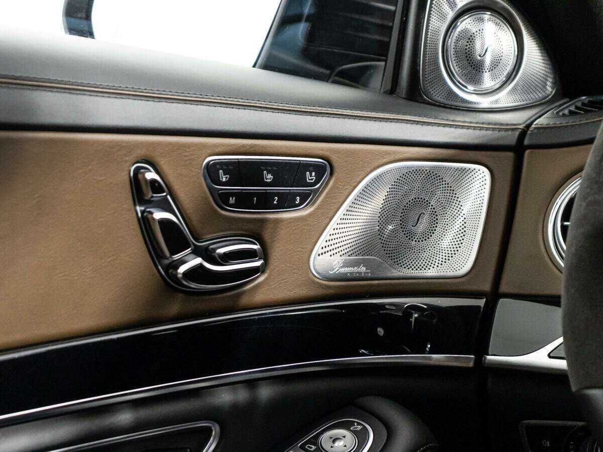 Mercedes-Benz S-Класс AMG с пробегом — 2015 год. Фото: #24