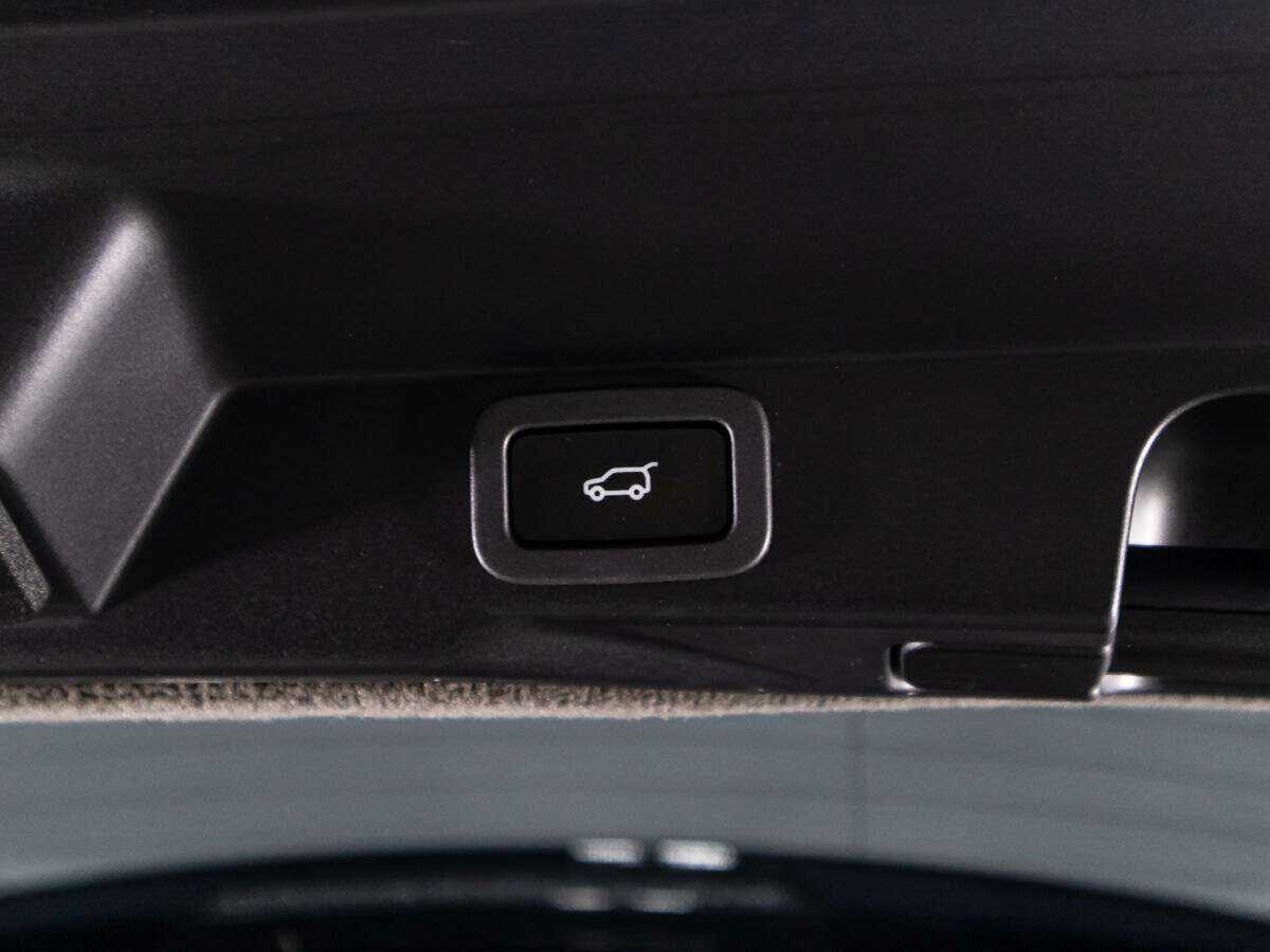 Land Rover Range Rover Sport с пробегом — 2015 год. Фото: #14