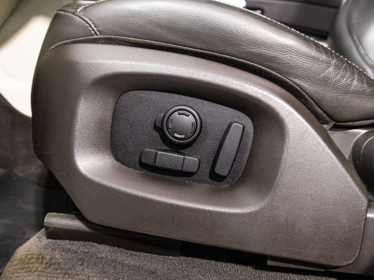 Land Rover Range Rover Sport с пробегом — 2015 год. Фото: #15