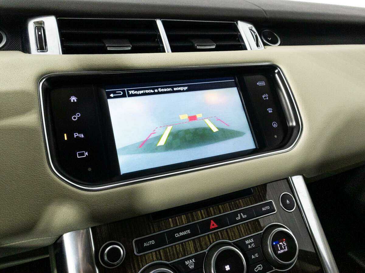 Land Rover Range Rover Sport с пробегом — 2015 год. Фото: #17