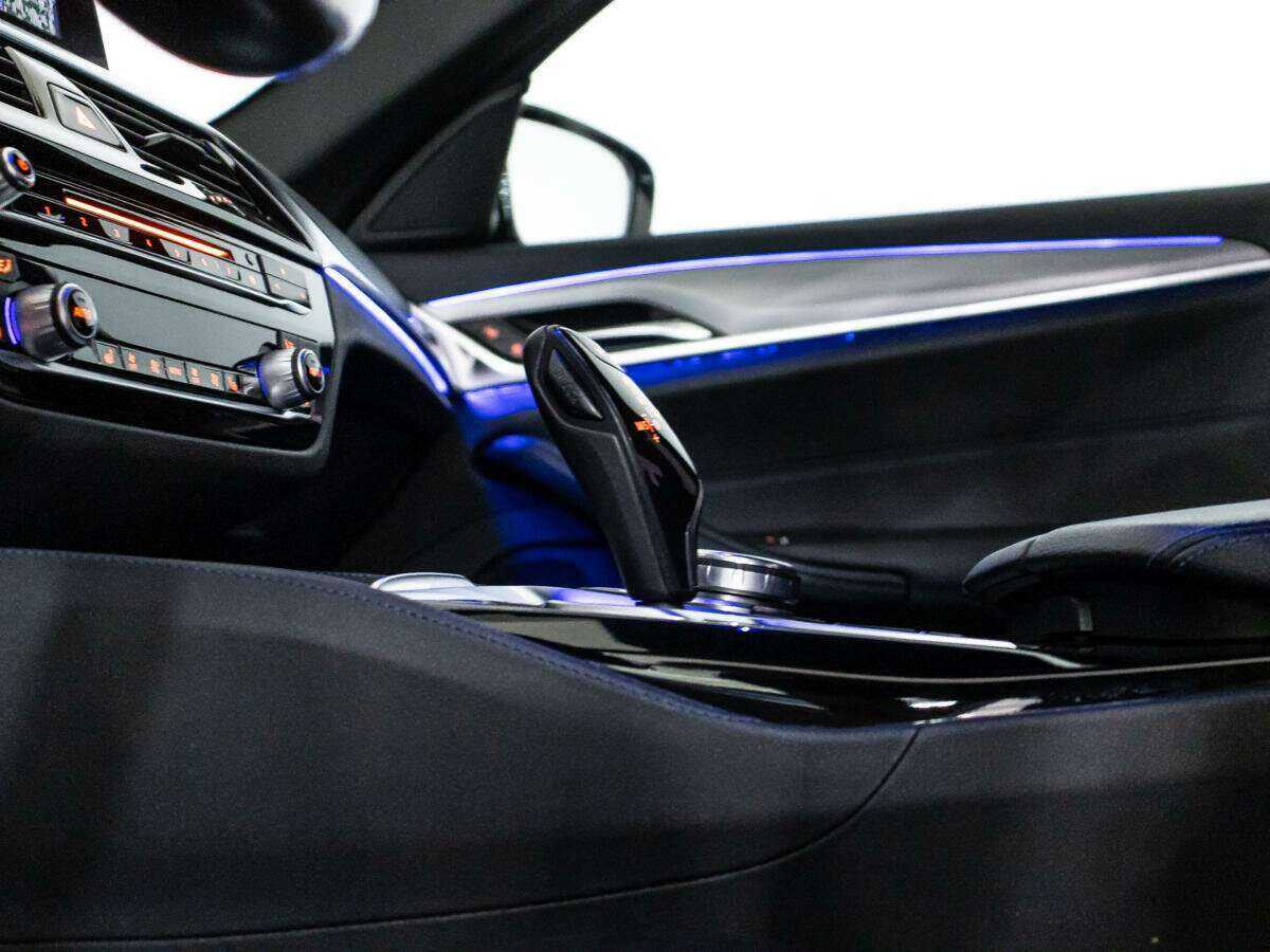 BMW 5 серии с пробегом — 2018 год. Фото: #18