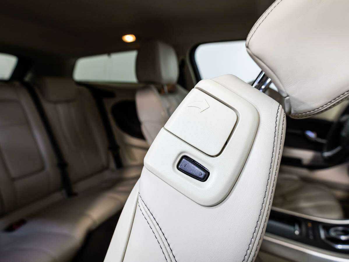 Land Rover Range Rover Evoque с пробегом — 2012 год. Фото: #13