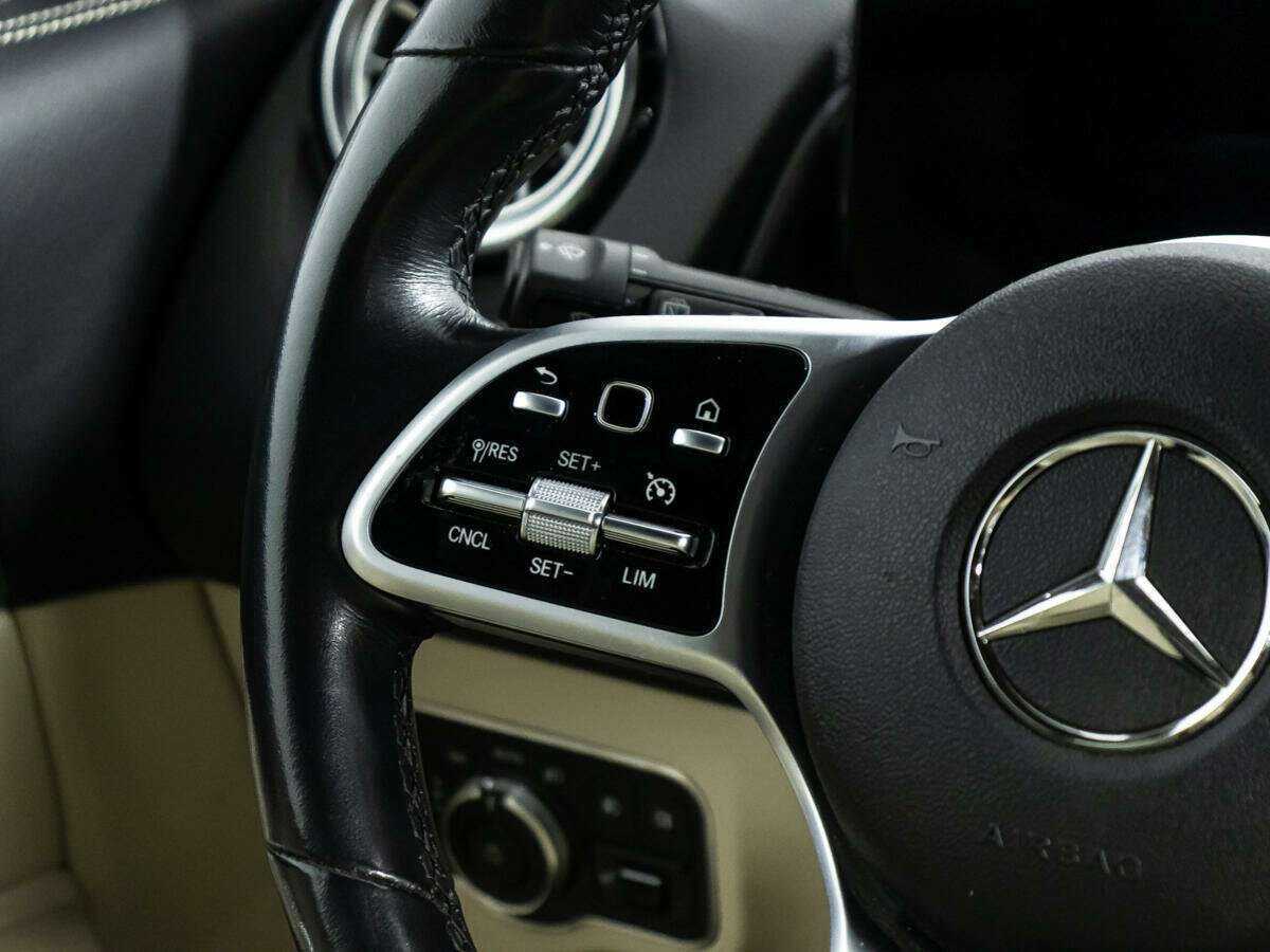 Mercedes-Benz GLB с пробегом — 2020 год. Фото: #22