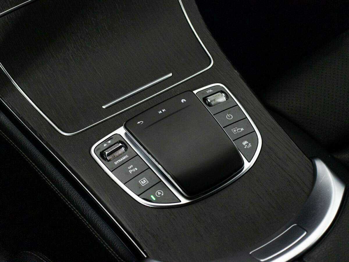Mercedes-Benz GLC с пробегом — 2019 год. Фото: #17