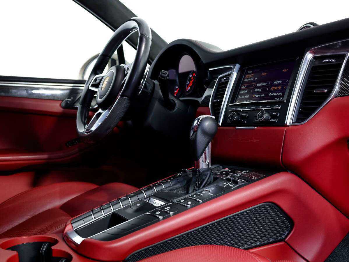 Porsche Macan с пробегом — 2014 год. Фото: #7