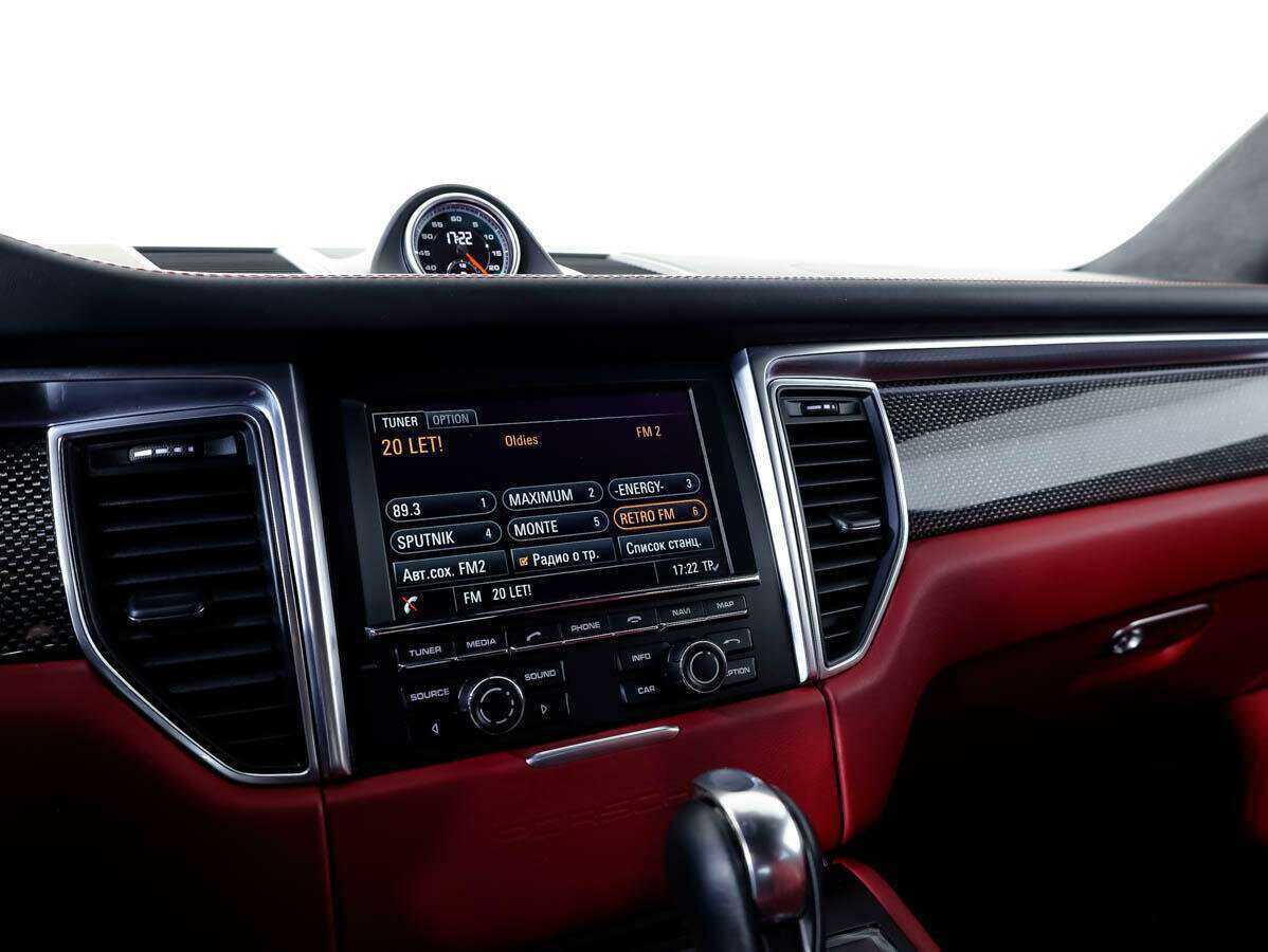 Porsche Macan с пробегом — 2014 год. Фото: #18